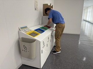 ゴミ回収作業
